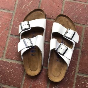 NWT White Patent Leather Arizona Birkenstock 39